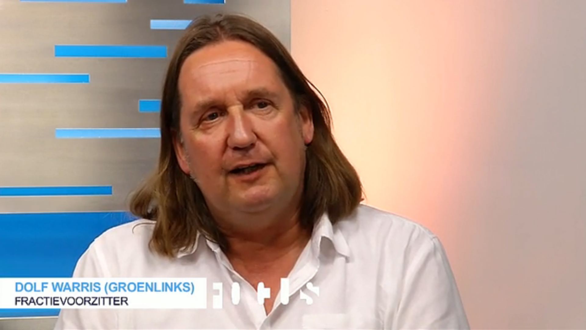 GroenLinks Raadslid Dolf Warris in Focus over windmolens in Oss.png